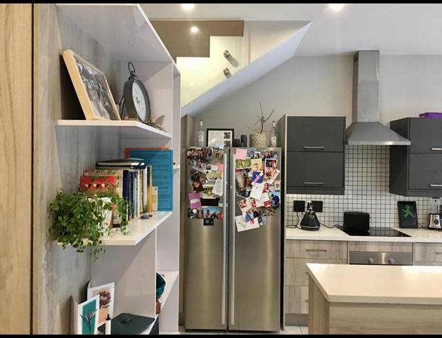 2 BEDROOM PROPERTY TO RENT IN MENLO PARK